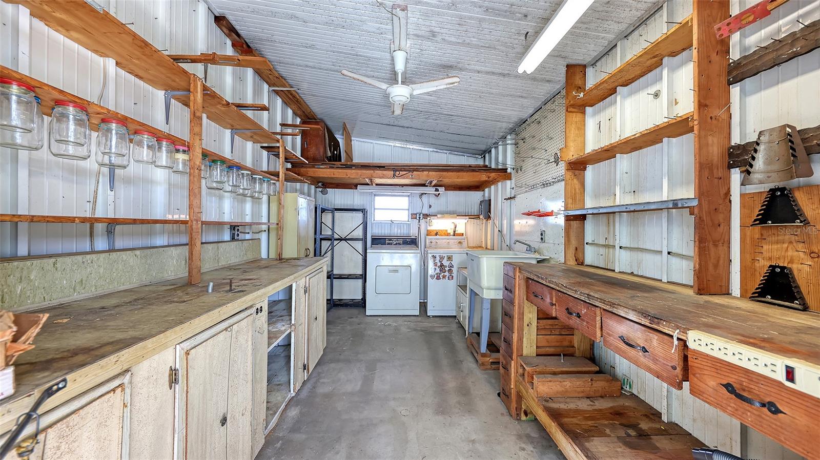 CASA LOMA MOBILEHOME - Residential