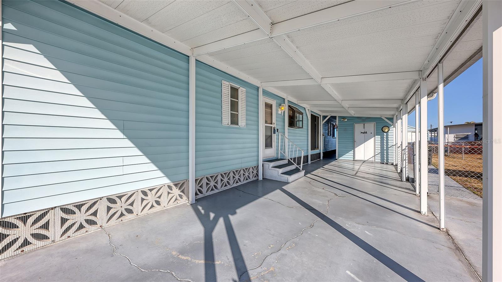 CASA LOMA MOBILEHOME - Residential