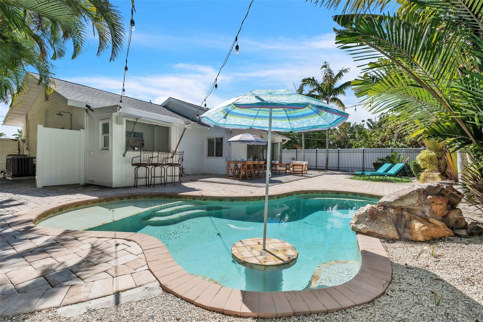LAKE LA VISTA REP - Residential