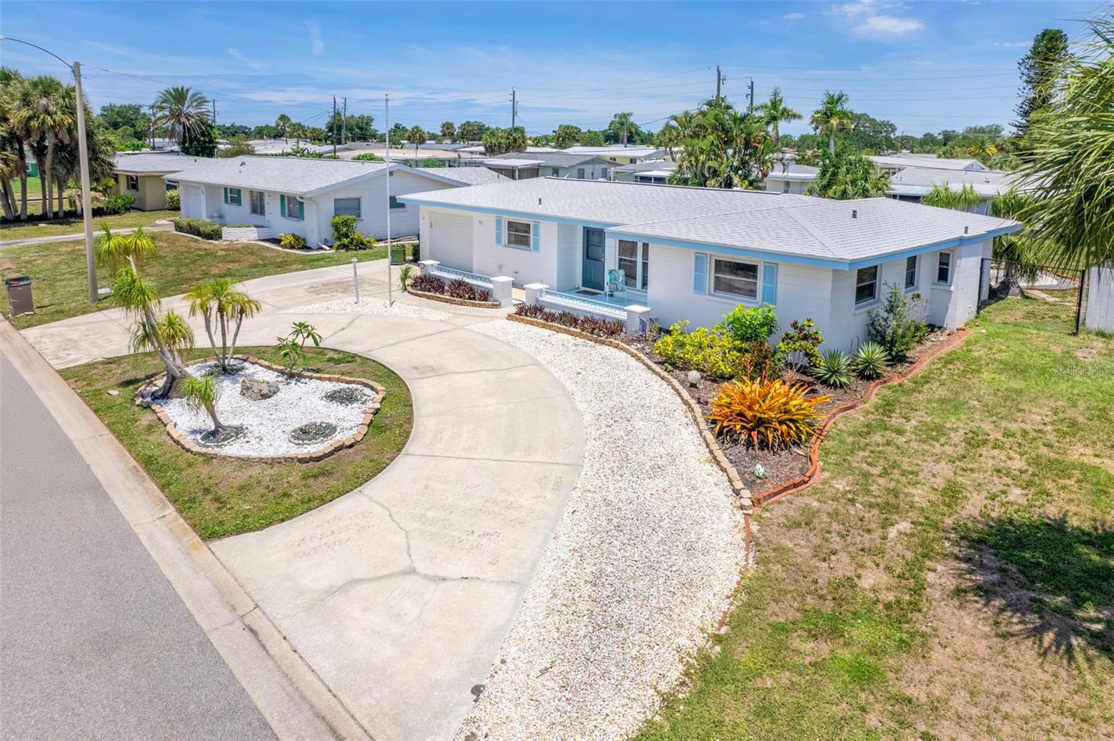 VENICE GARDENS - Residential