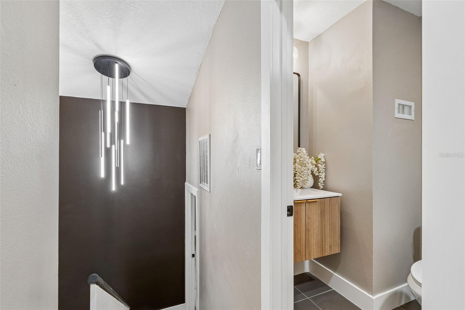 TAMPA VILLAS SOUTH UNIT 2 - Residential