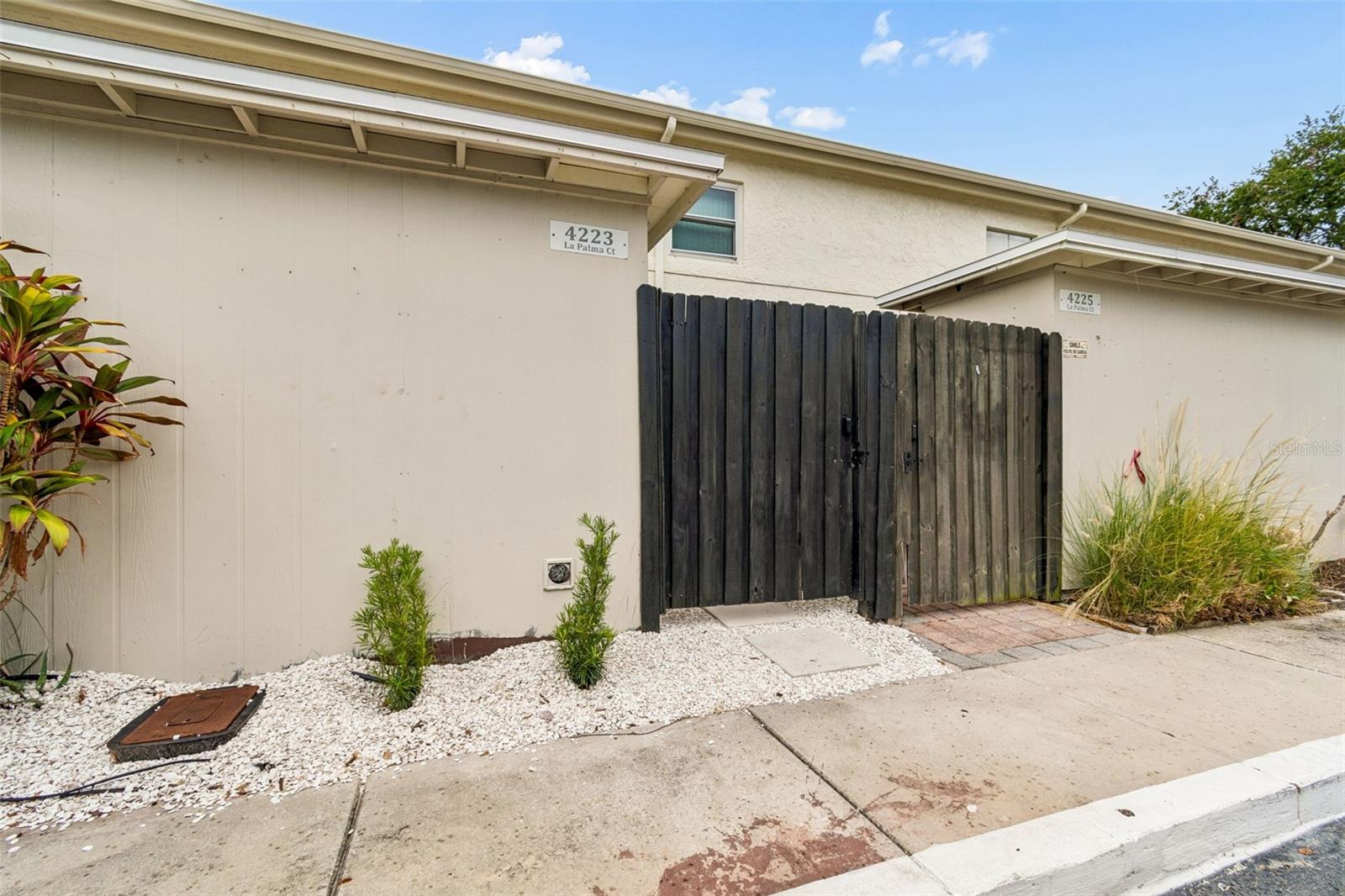 TAMPA VILLAS SOUTH UNIT 2 - Residential