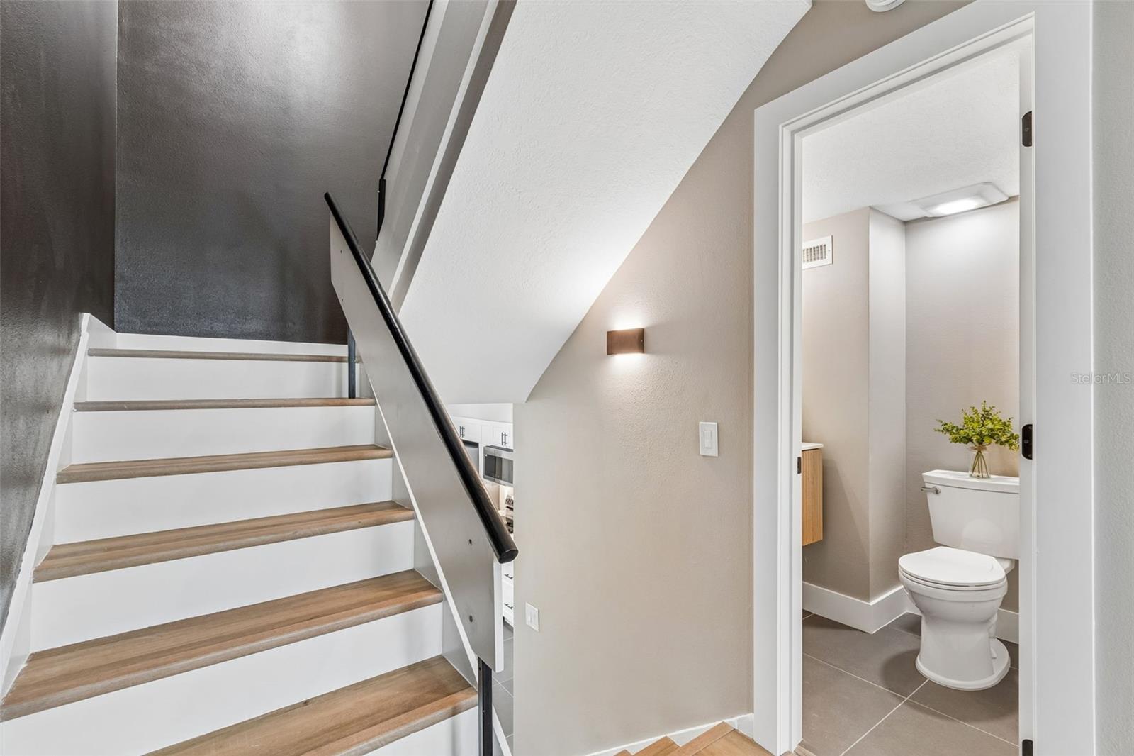 TAMPA VILLAS SOUTH UNIT 2 - Residential