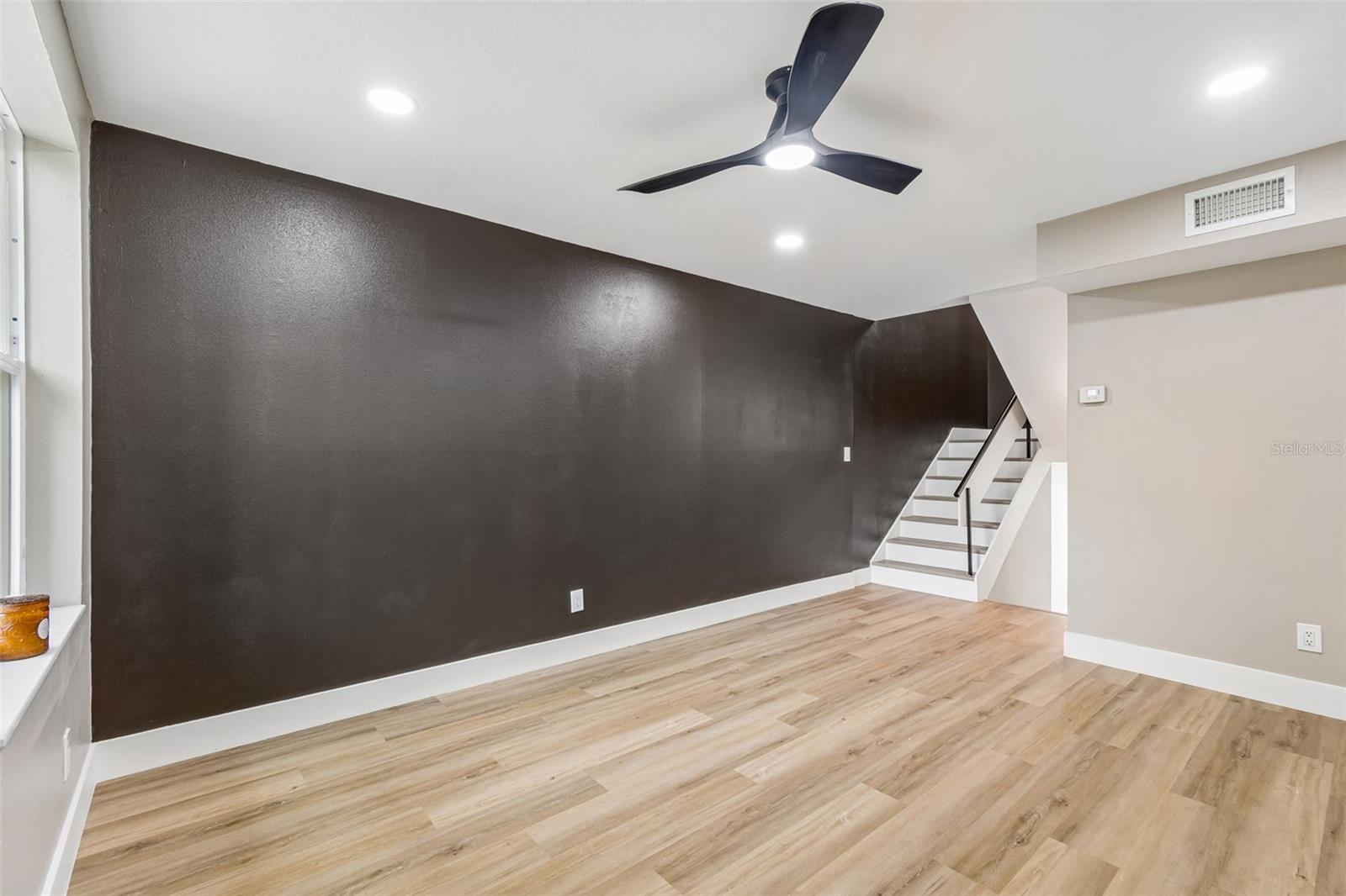 TAMPA VILLAS SOUTH UNIT 2 - Residential