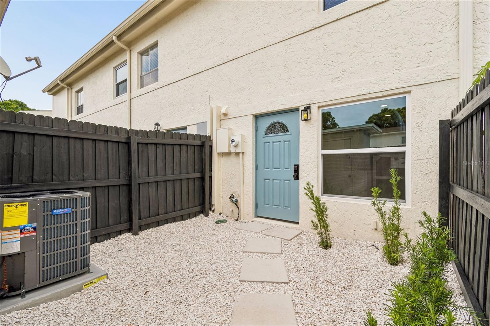 TAMPA VILLAS SOUTH UNIT 2 - Residential