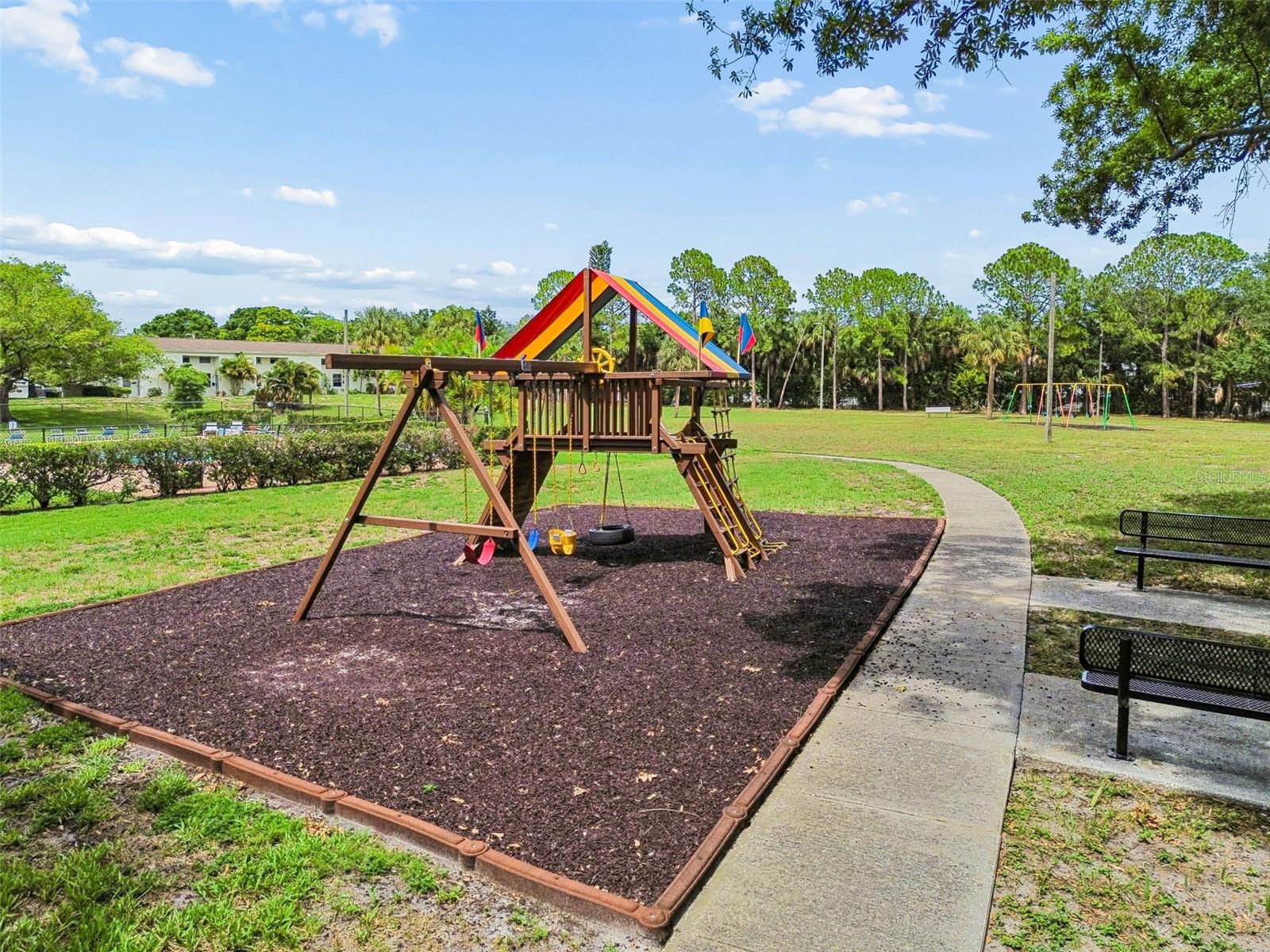 TAMPA VILLAS SOUTH UNIT 2 - Residential