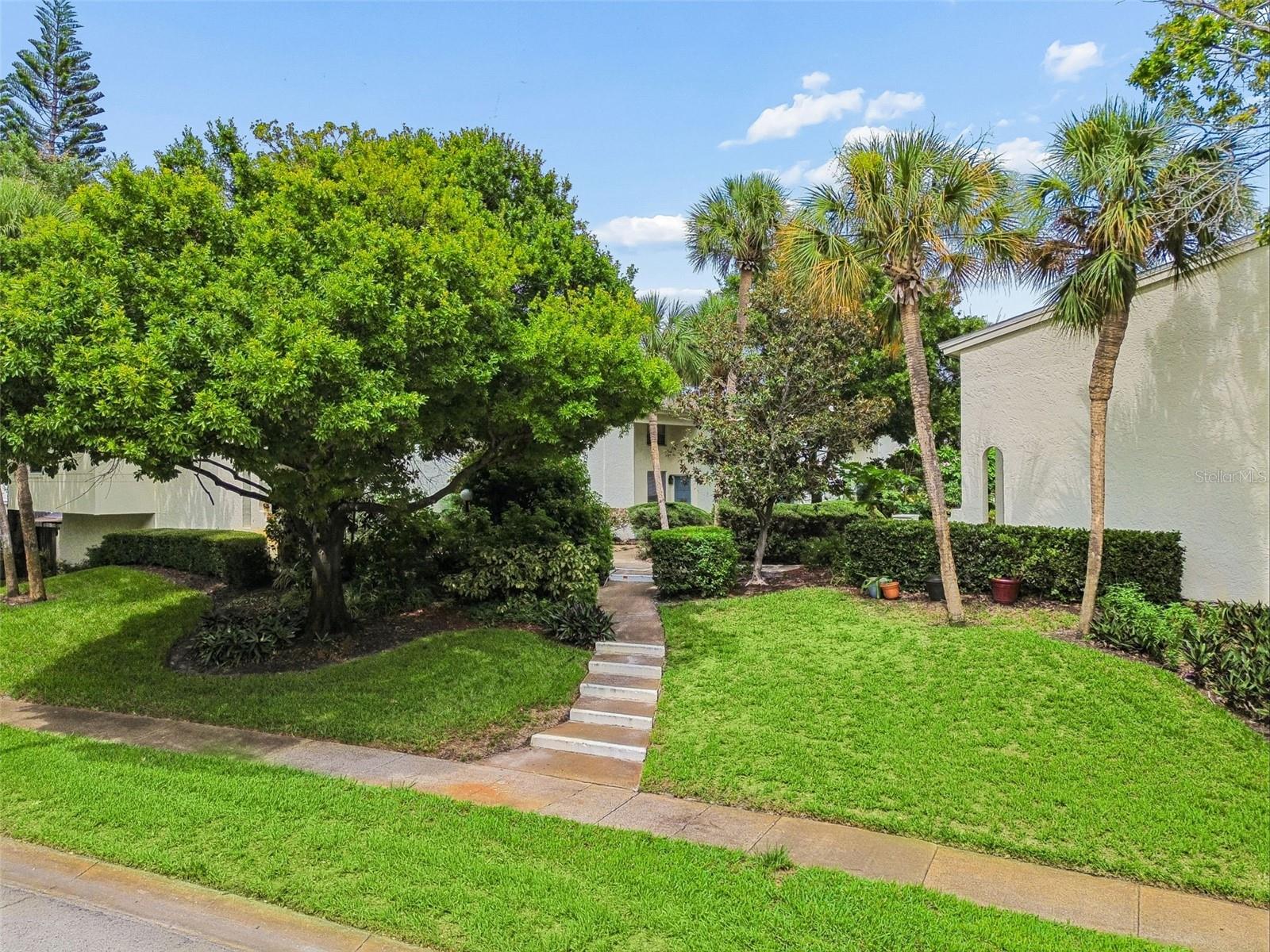 TAMPA VILLAS SOUTH UNIT 2 - Residential