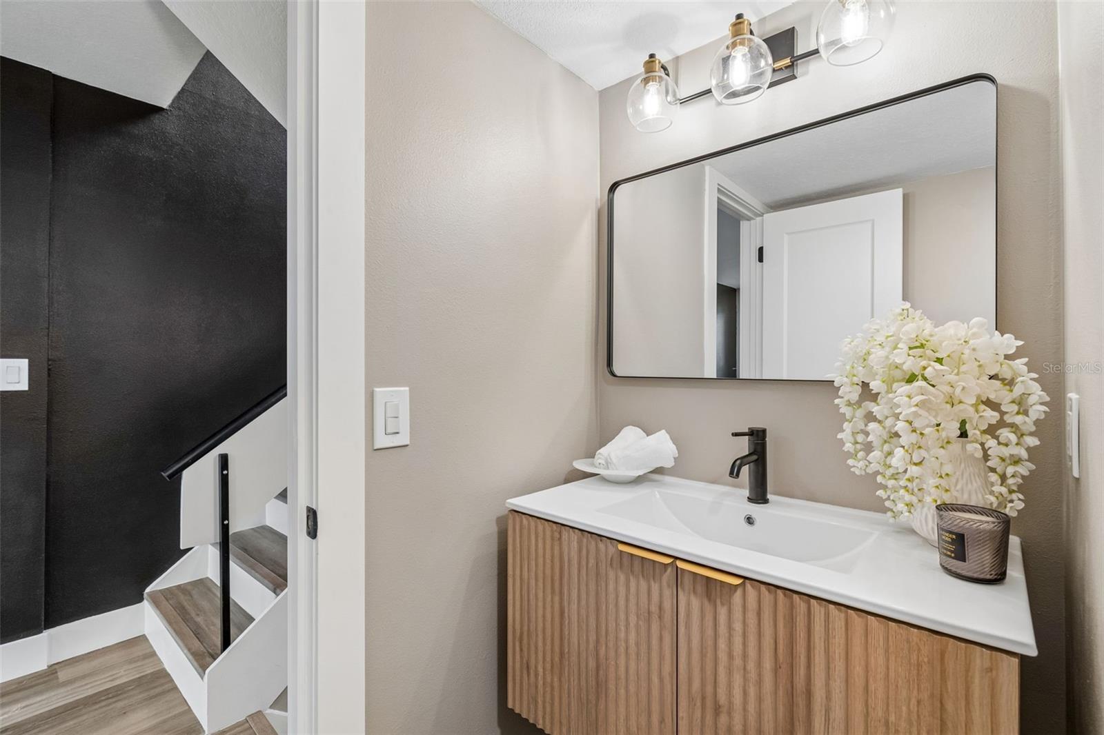 TAMPA VILLAS SOUTH UNIT 2 - Residential