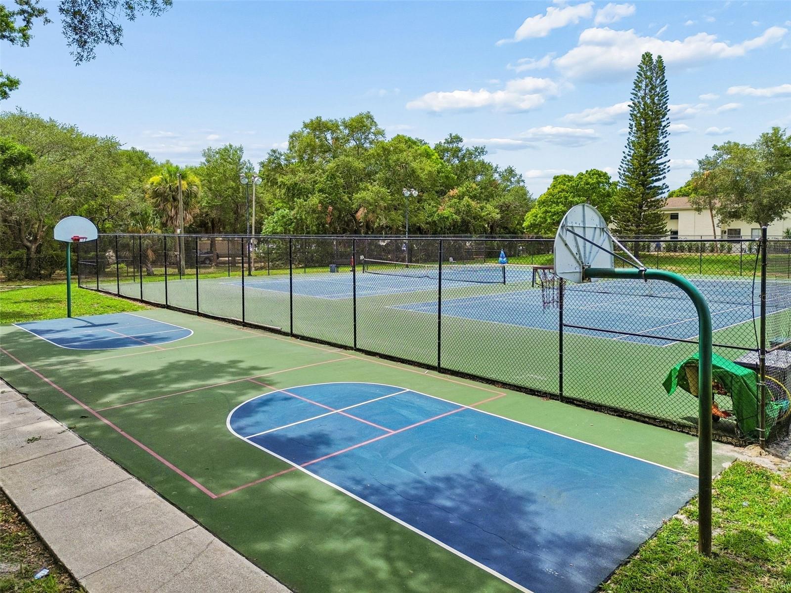 TAMPA VILLAS SOUTH UNIT 2 - Residential