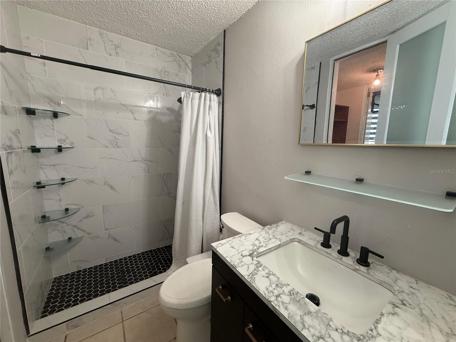 COND. PUERTA REAL - Residential Lease