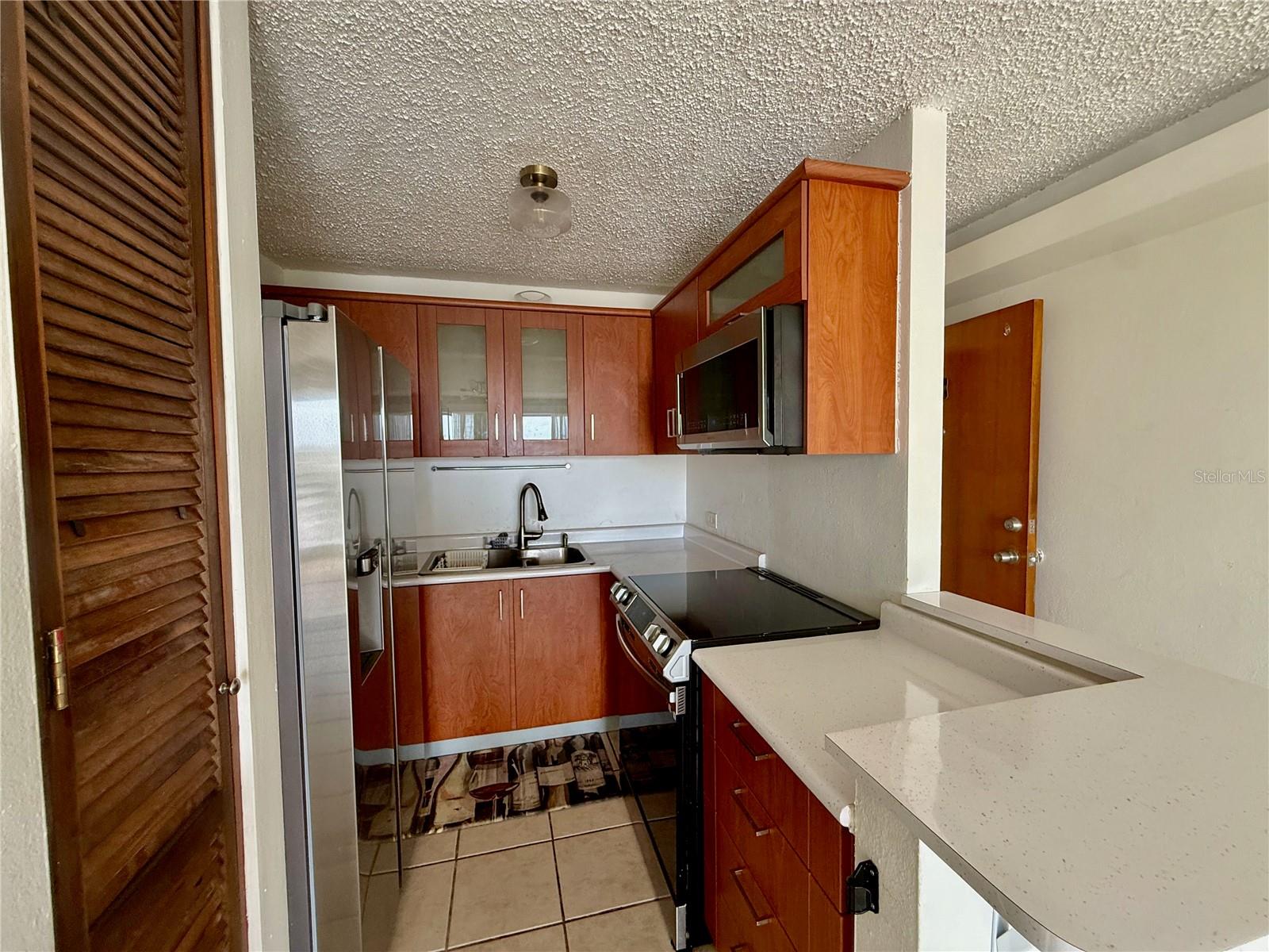COND. PUERTA REAL - Residential Lease