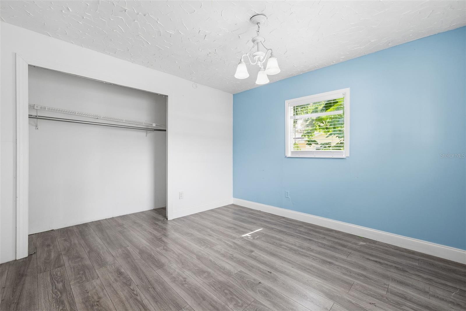 LAUREL TERRACE - Residential Income