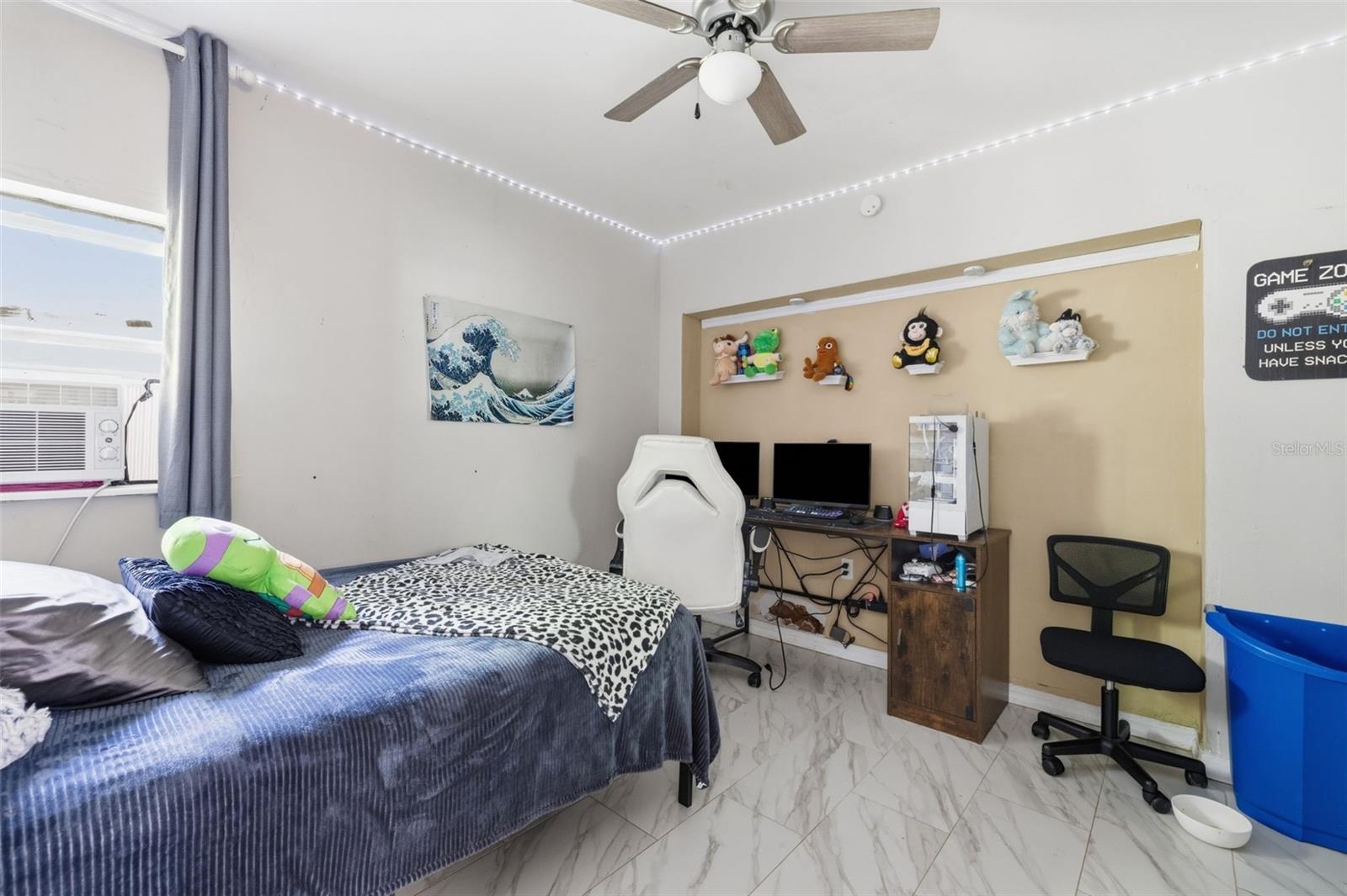 LAUREL TERRACE - Residential Income