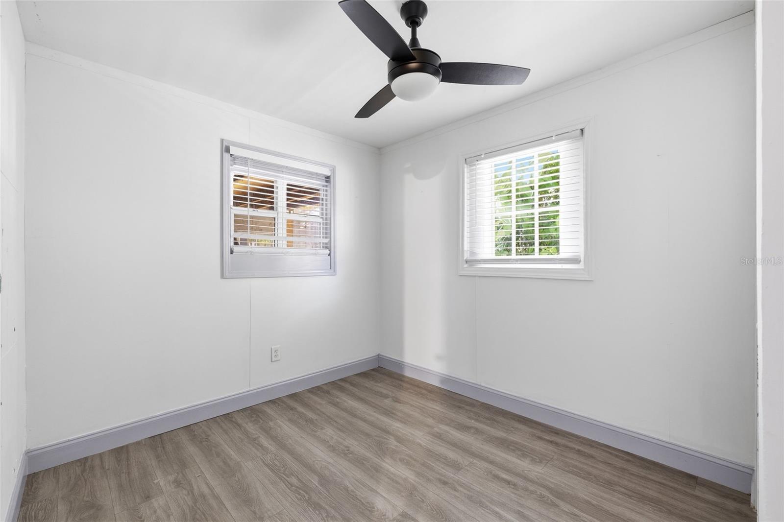 LAUREL TERRACE - Residential Income