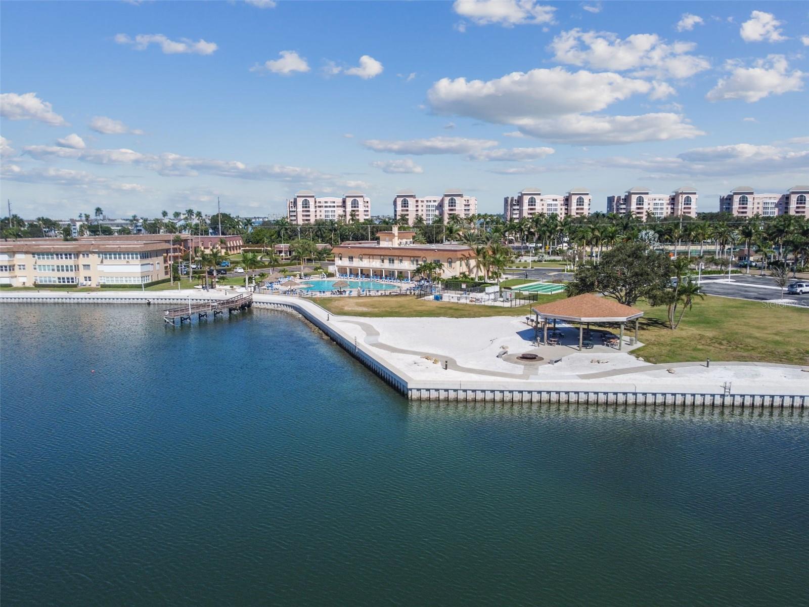 BAYWAY ISLES POINT BRITTANY FOUR - Residential