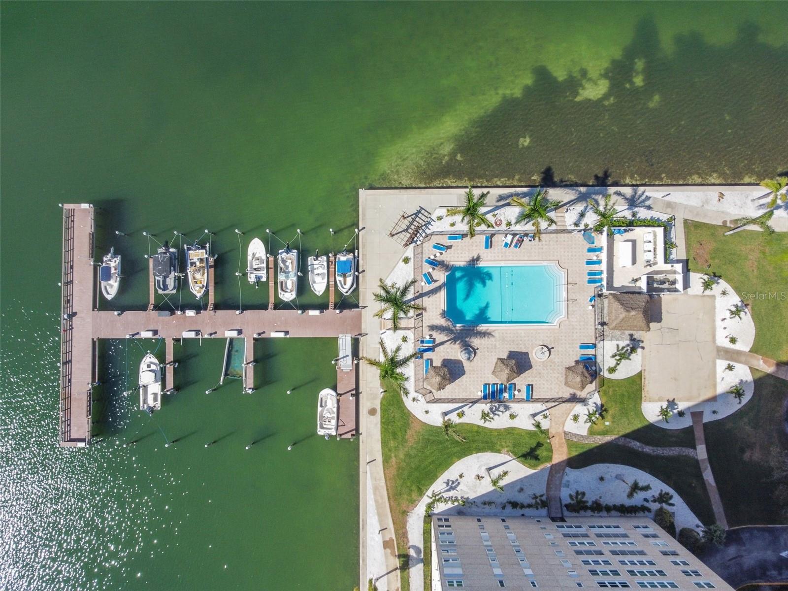 BAYWAY ISLES POINT BRITTANY FOUR - Residential