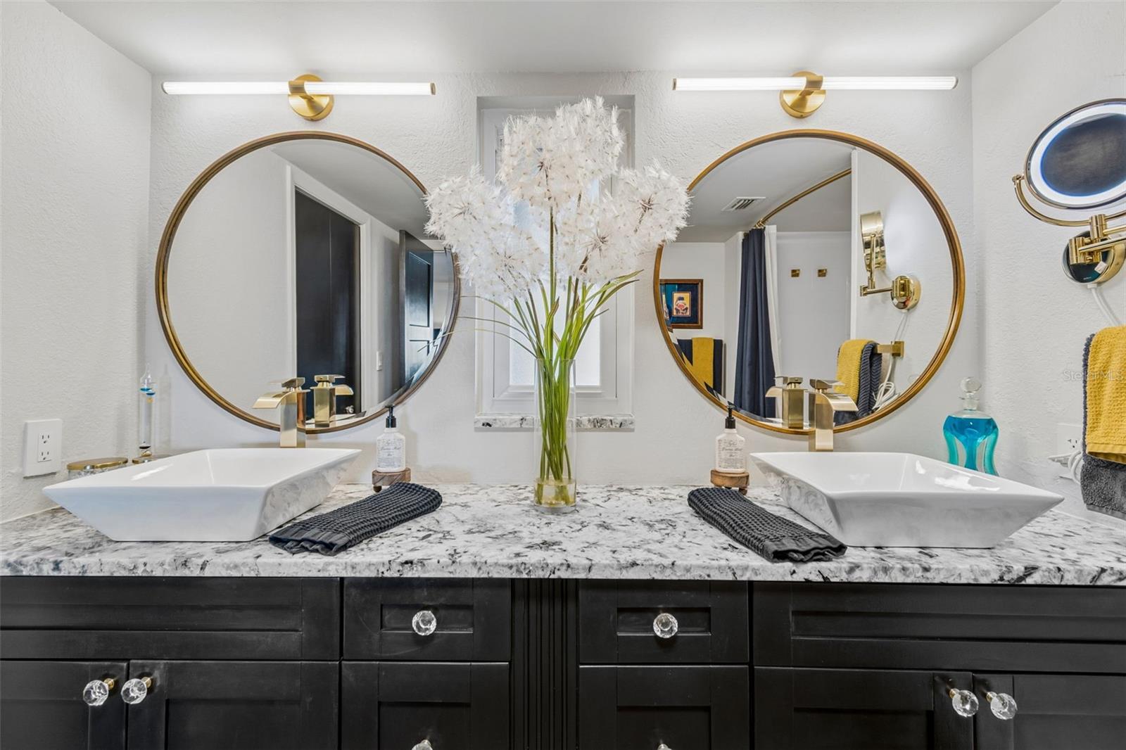 BAYWAY ISLES POINT BRITTANY FOUR - Residential