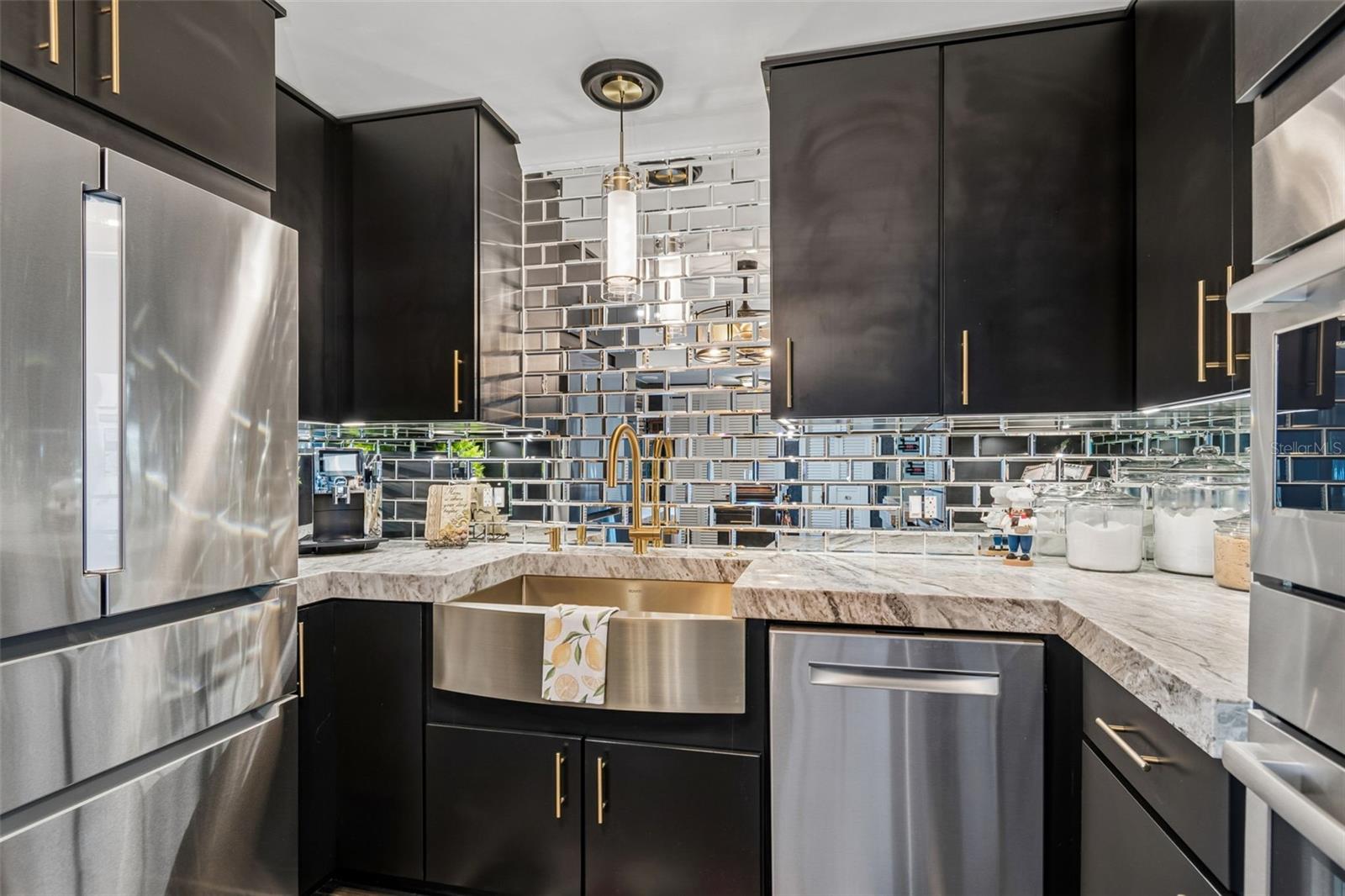 BAYWAY ISLES POINT BRITTANY FOUR - Residential