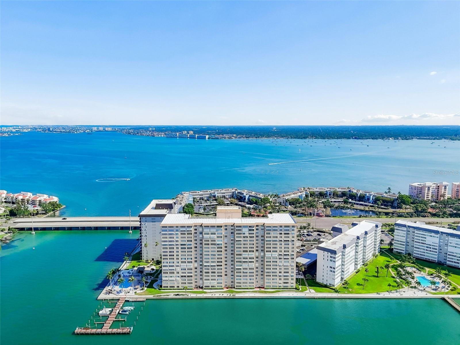BAYWAY ISLES POINT BRITTANY FOUR - Residential