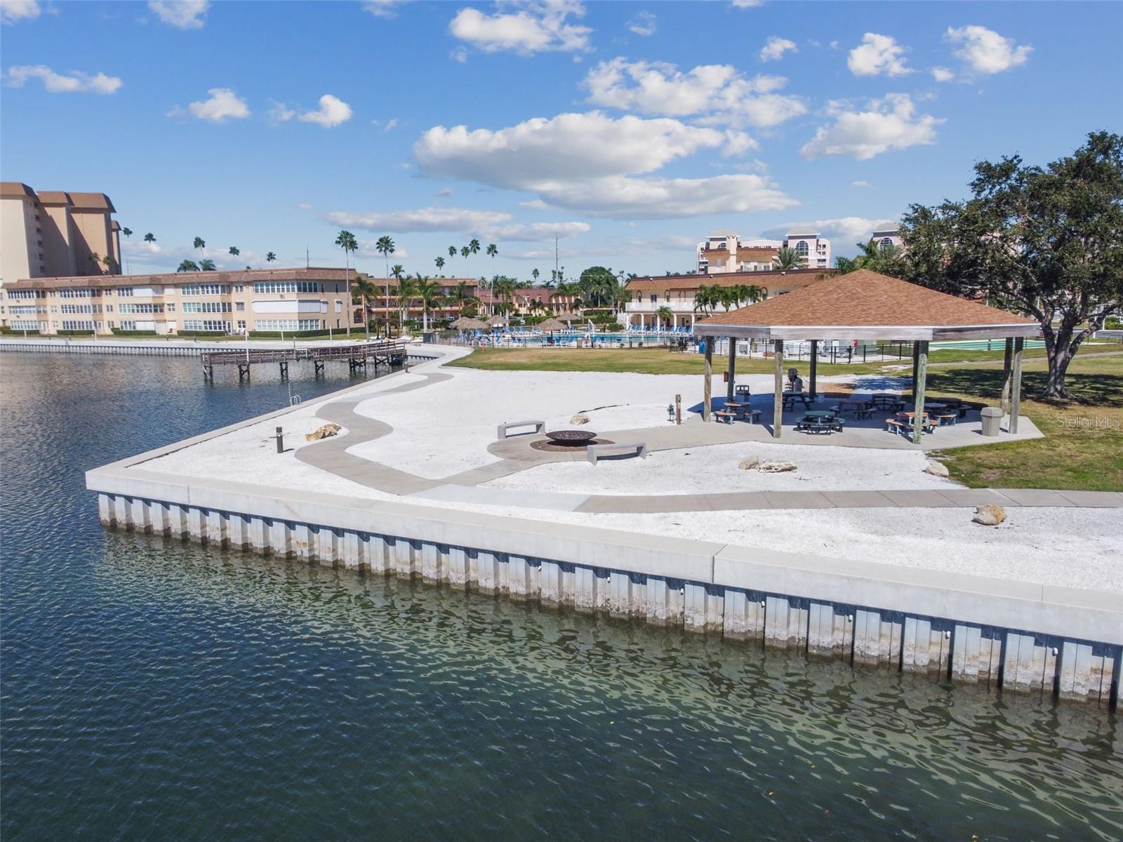 BAYWAY ISLES POINT BRITTANY FOUR - Residential