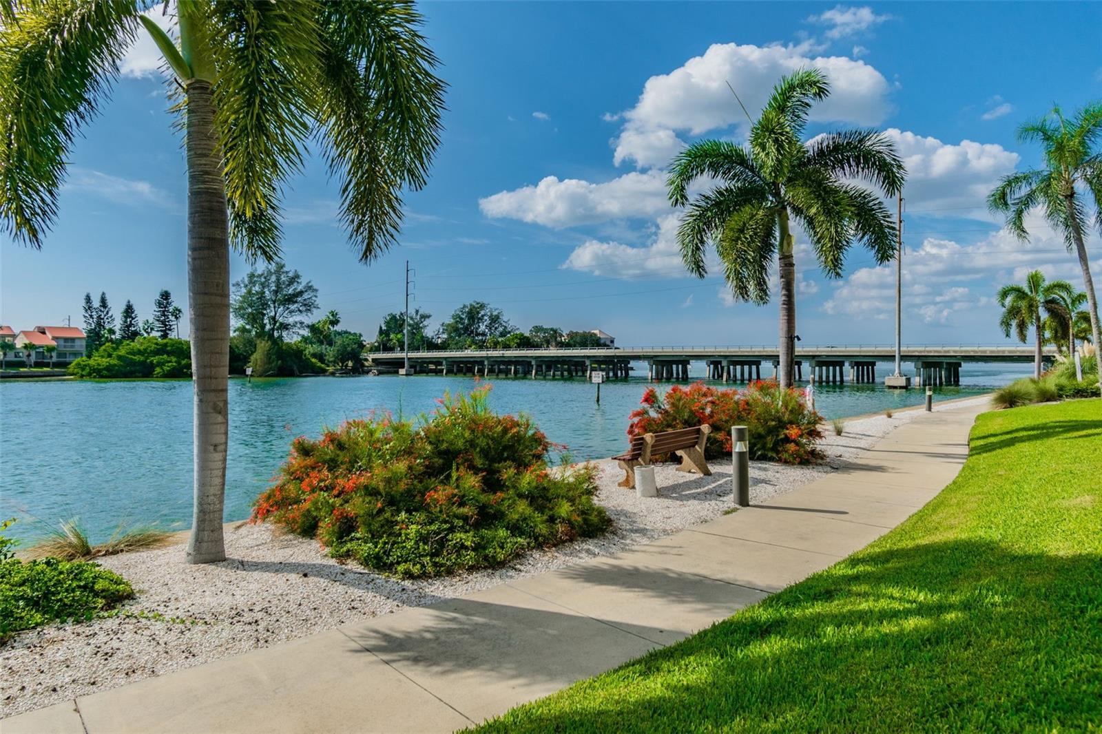 BAYWAY ISLES POINT BRITTANY FOUR - Residential