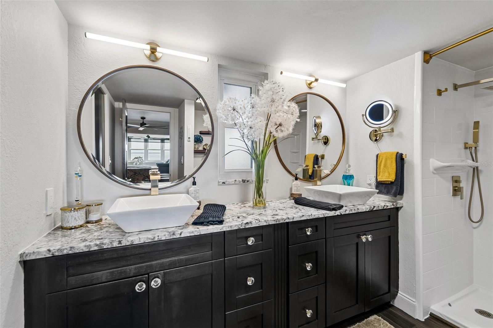 BAYWAY ISLES POINT BRITTANY FOUR - Residential