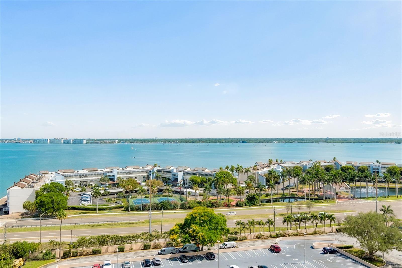 BAYWAY ISLES POINT BRITTANY FOUR - Residential