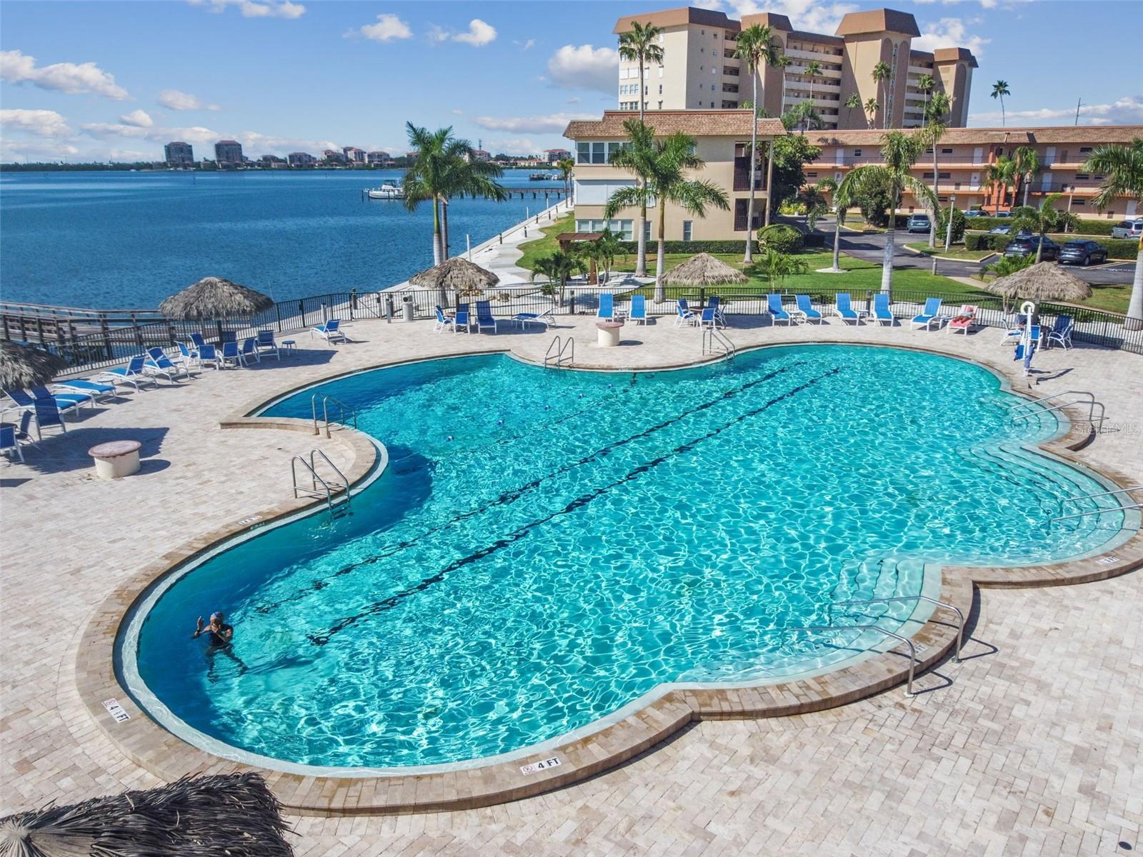 BAYWAY ISLES POINT BRITTANY FOUR - Residential