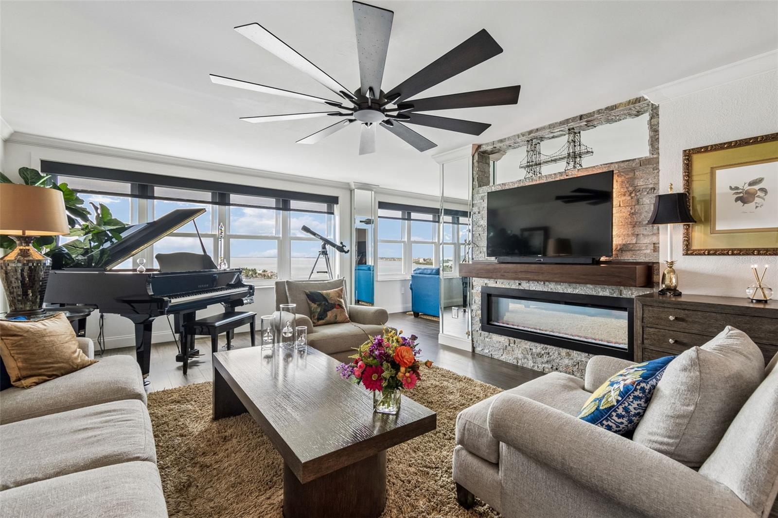 BAYWAY ISLES POINT BRITTANY FOUR - Residential