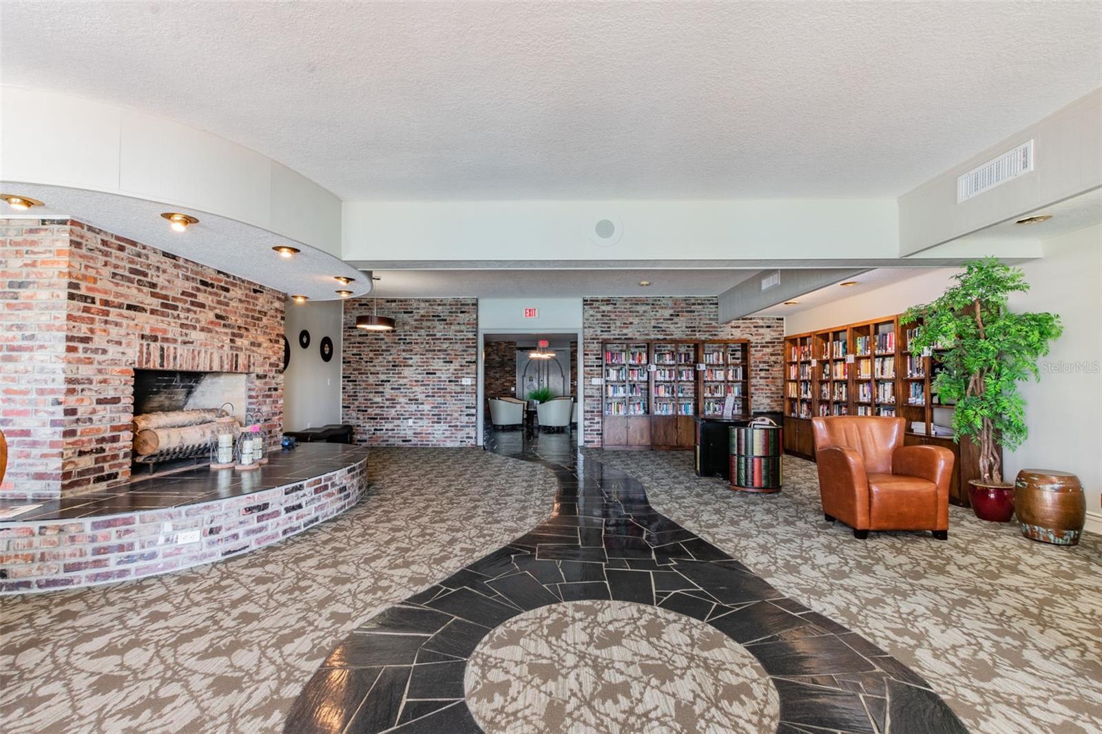BAYWAY ISLES POINT BRITTANY FOUR - Residential