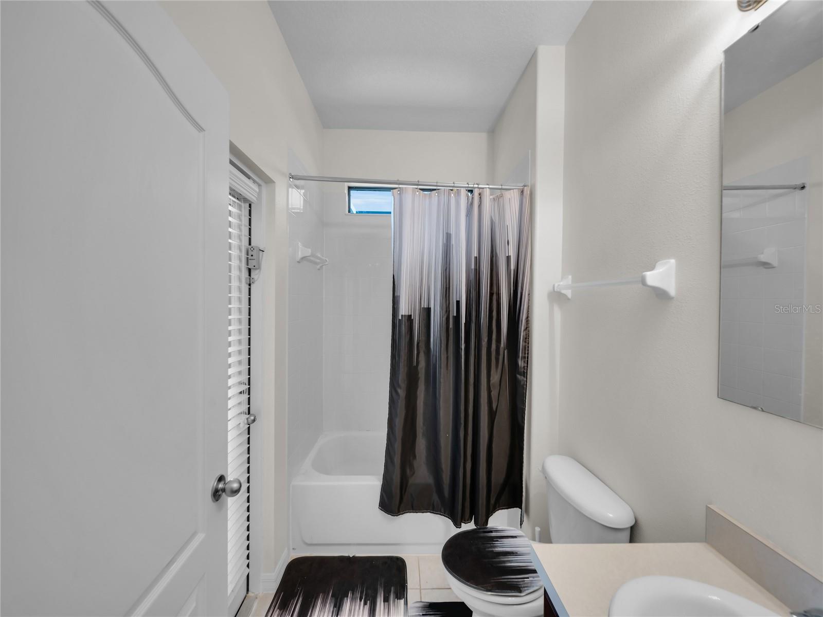 SHINGLE CREEK RESERVE AT THE OAKS PH 5 - Residential