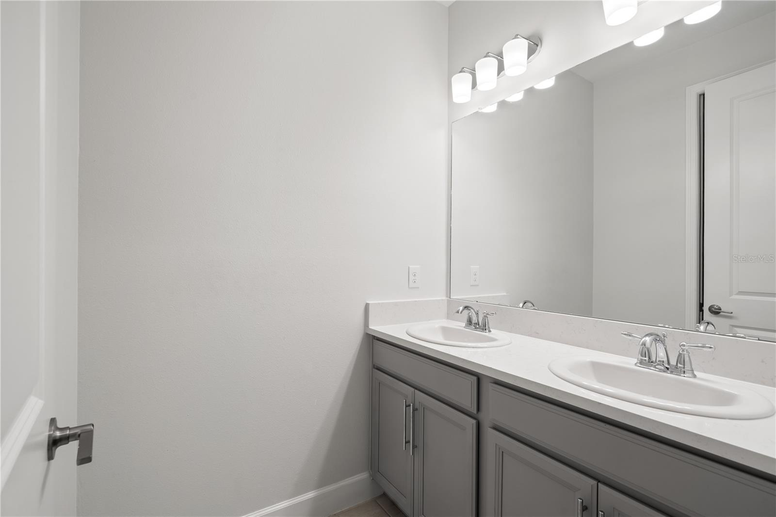 RIVER LNDG PH 1B - Residential Lease