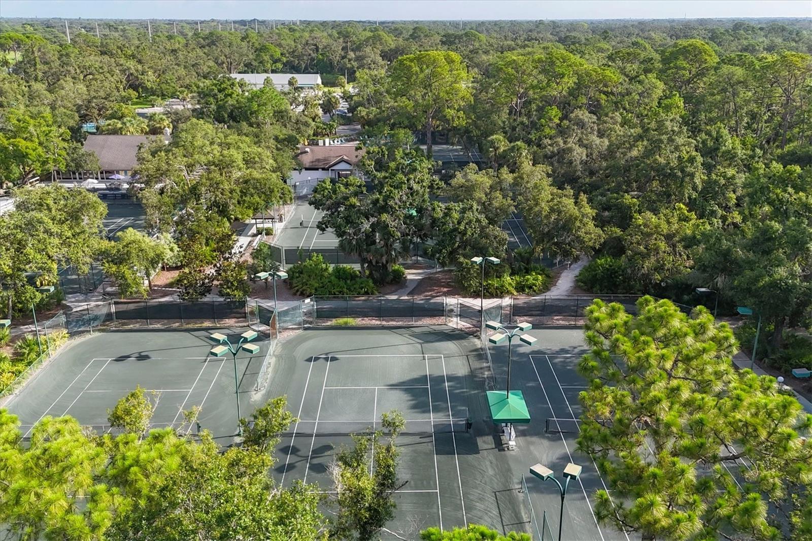 QUAIL HOLLOW - Residential