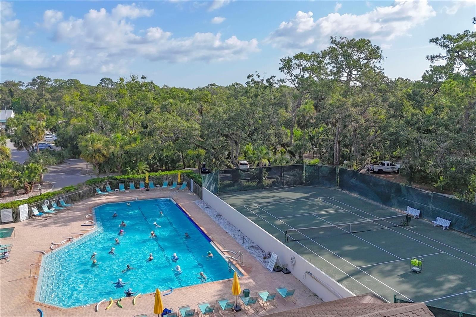 QUAIL HOLLOW - Residential