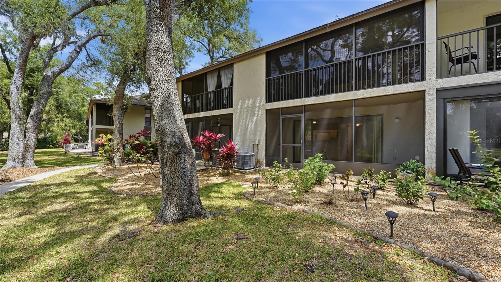 QUAIL HOLLOW - Residential