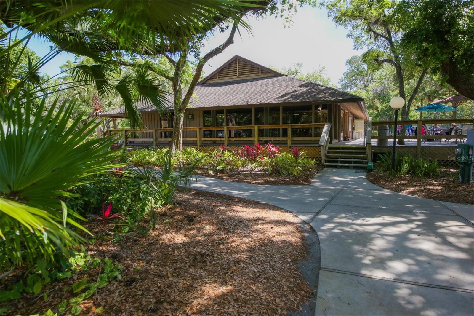 QUAIL HOLLOW - Residential