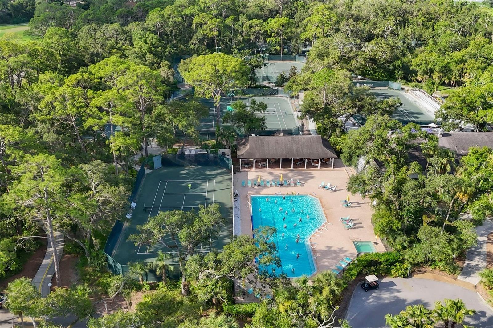 QUAIL HOLLOW - Residential