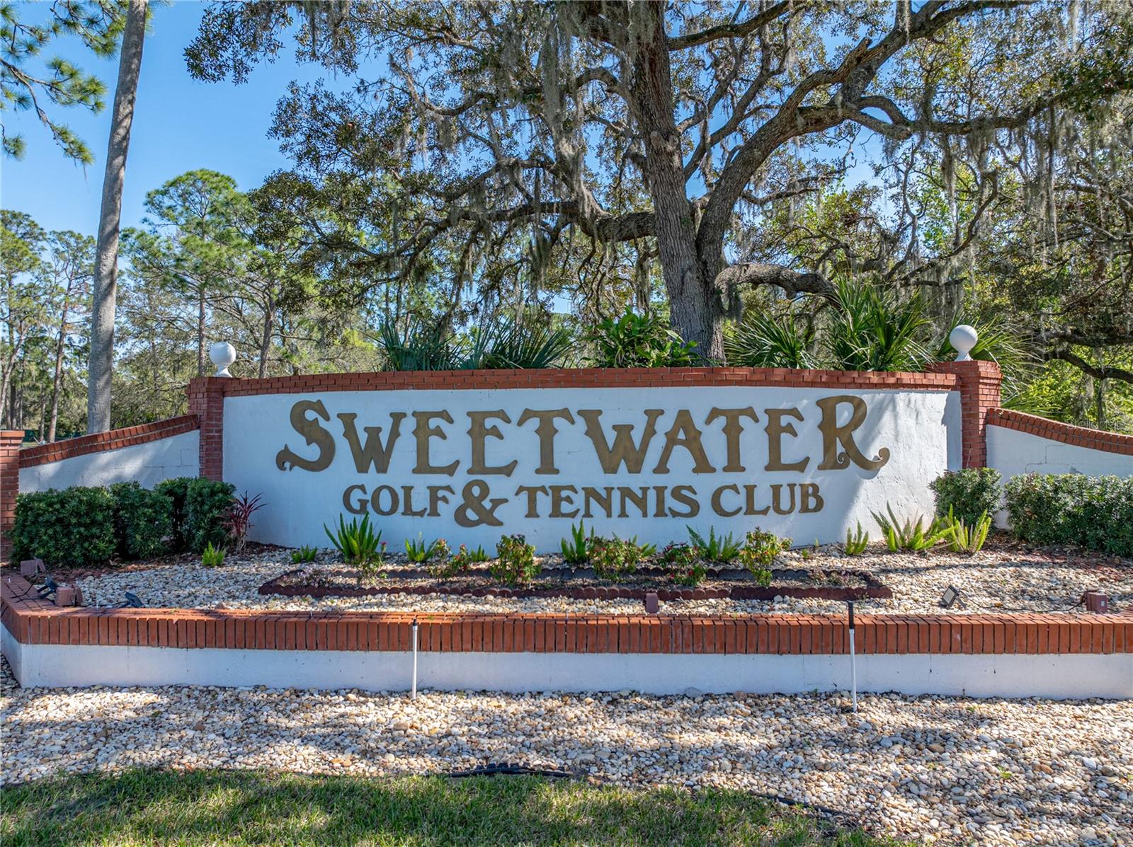 SWEETWATER GOLF & TENNIS CLUB ADD 01 - Residential