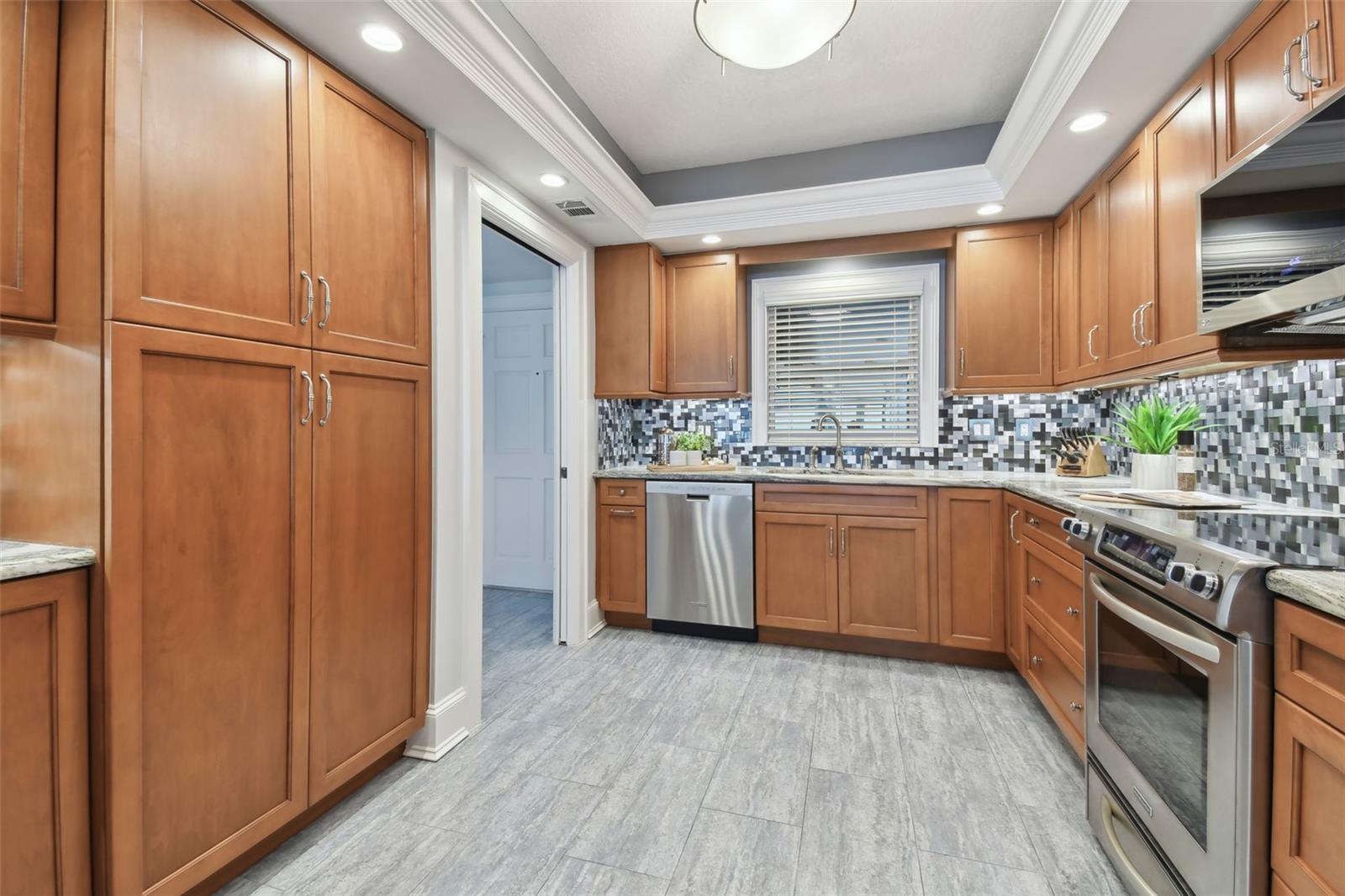 BEAU MONDE CONDO - Residential