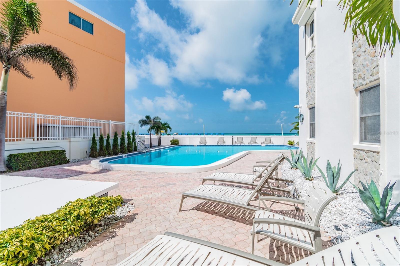 BEAU MONDE CONDO - Residential