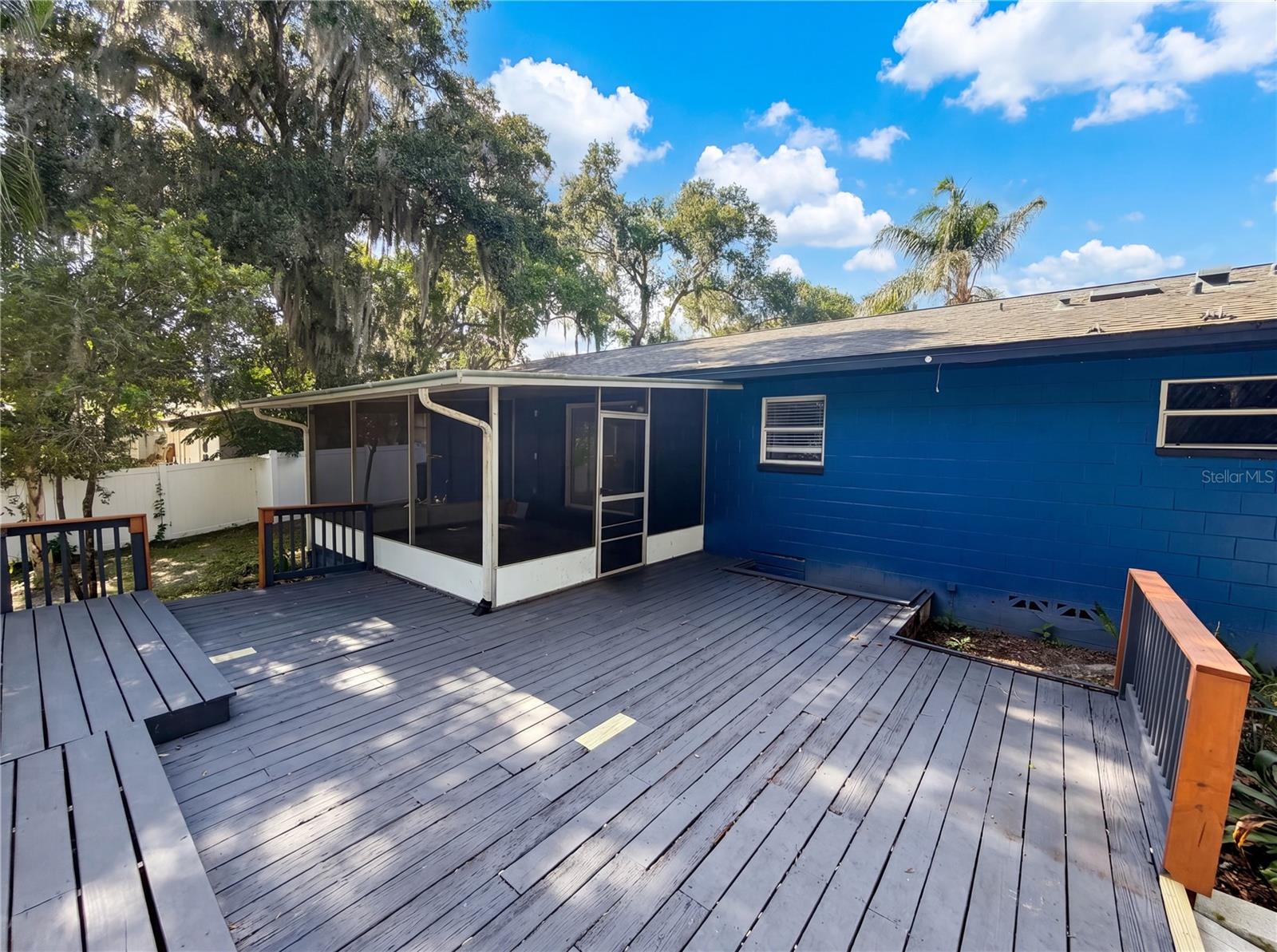 PHIPPENS BLKS 129-130 & 135-136 DELAND - Residential