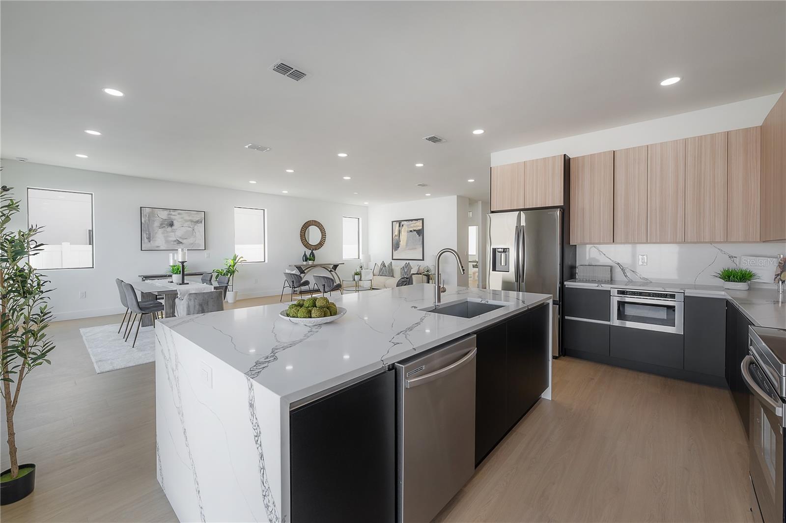 AVALON - Residential Lease
