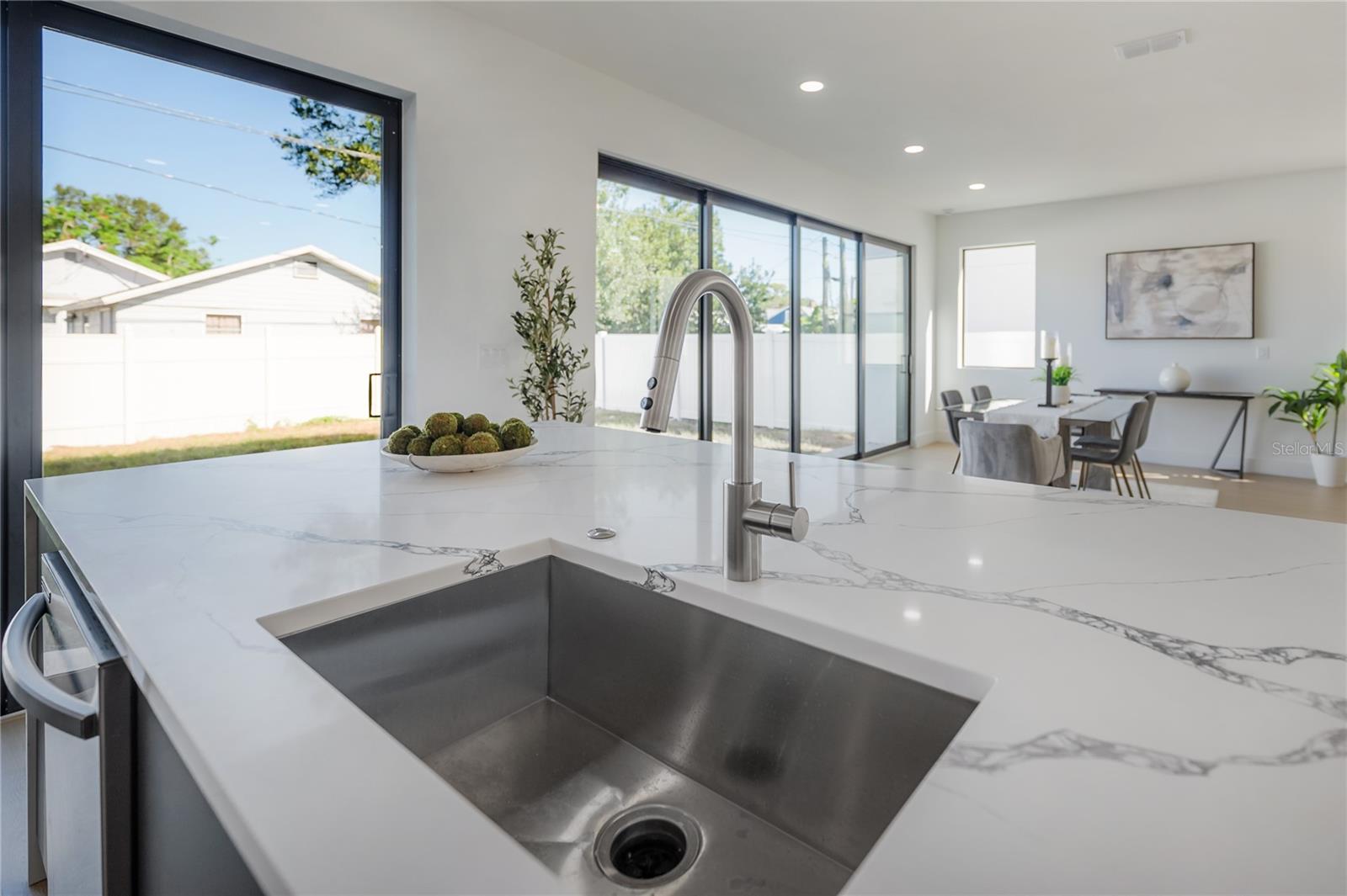 AVALON - Residential Lease