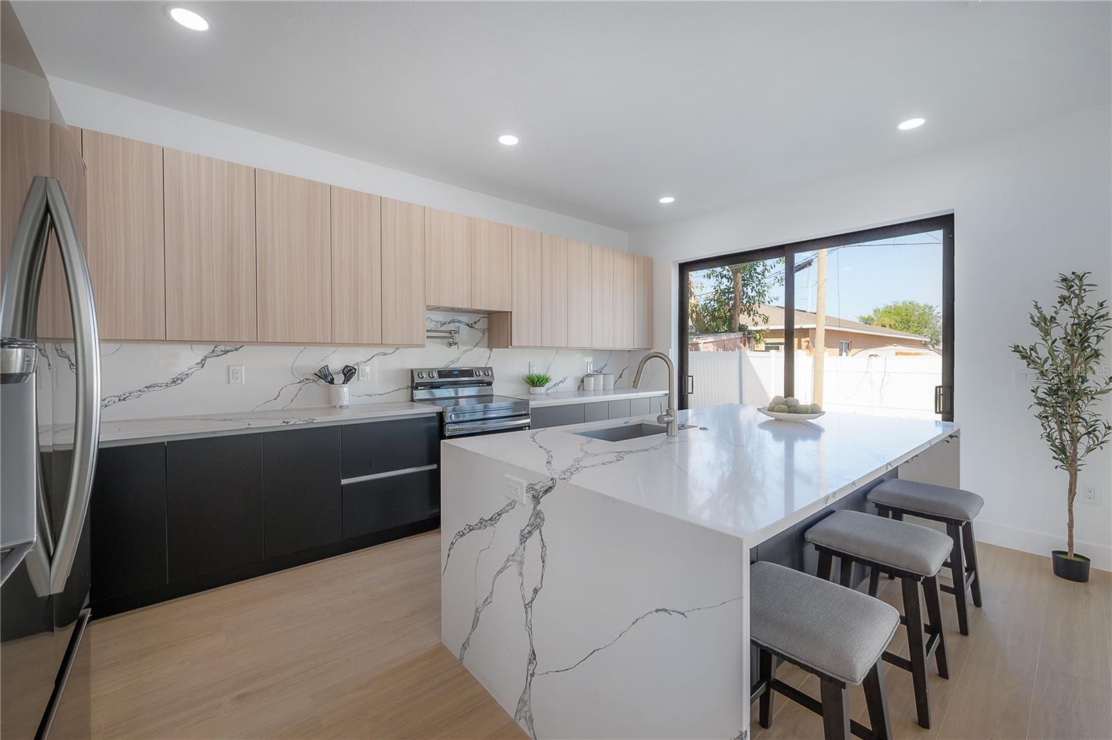 AVALON - Residential Lease