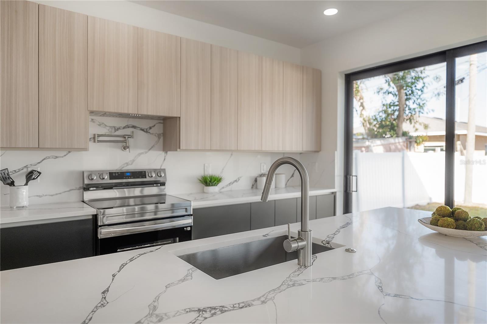 AVALON - Residential Lease