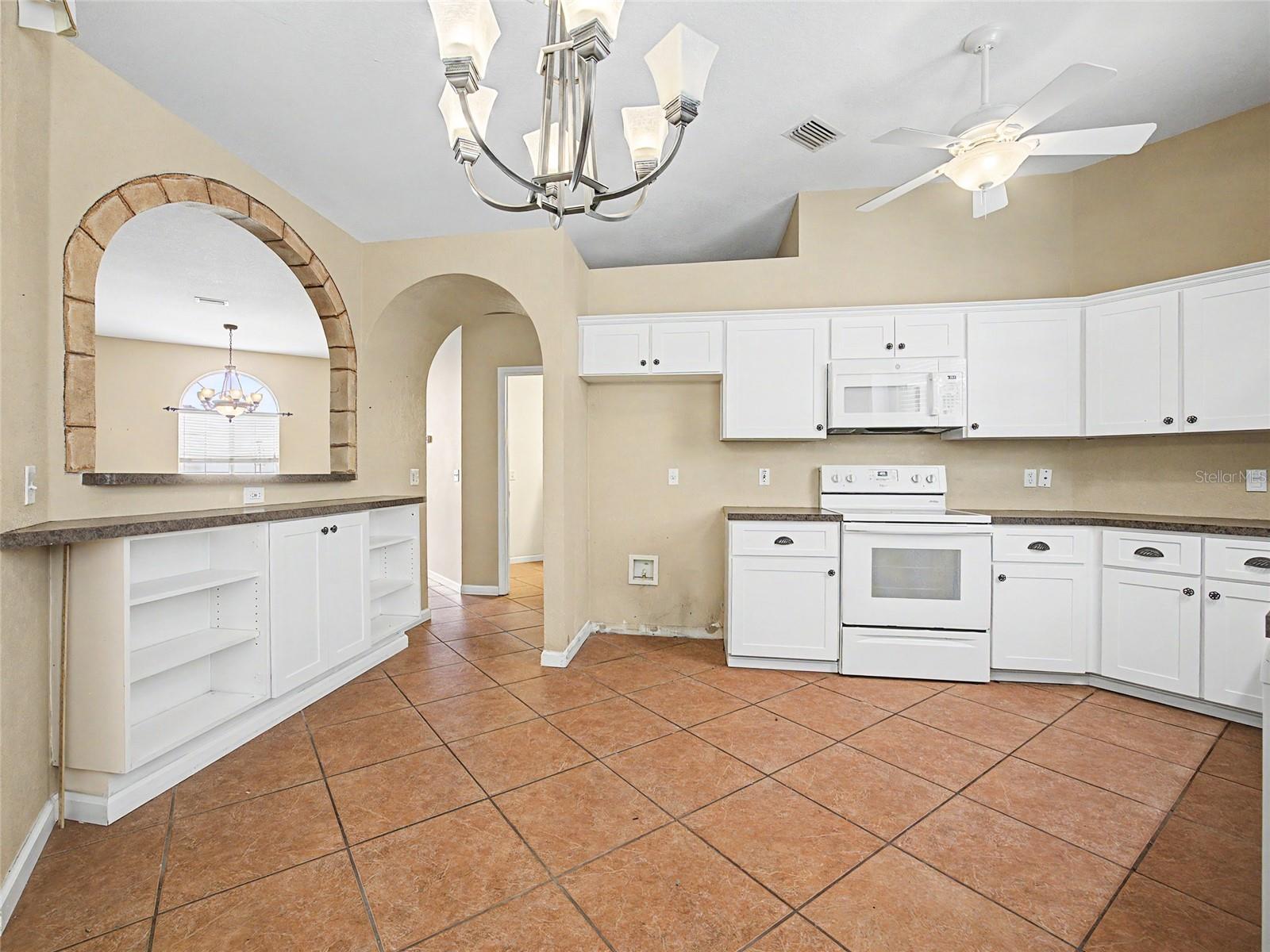 OCALA PALMS UN 06 - Residential