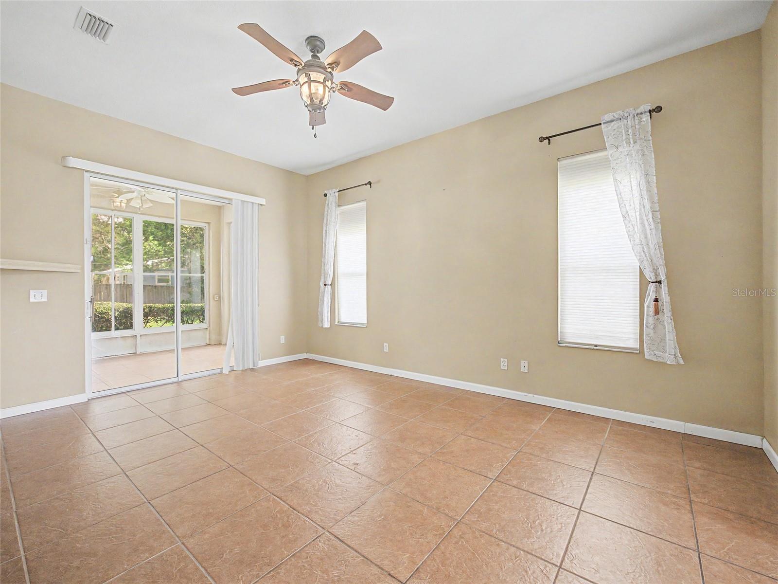 OCALA PALMS UN 06 - Residential