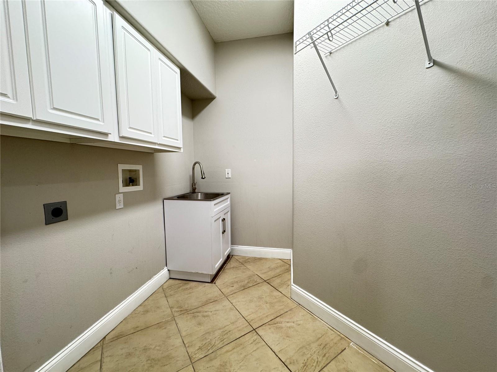 WINDSOR LANDING PH 01 46/26 - Residential
