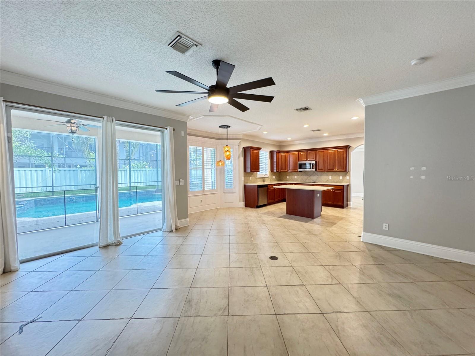 WINDSOR LANDING PH 01 46/26 - Residential