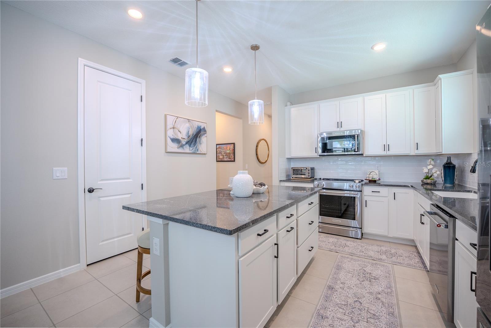 STONE CRK BY DEL WEBB BRIDLEWOOD - Residential